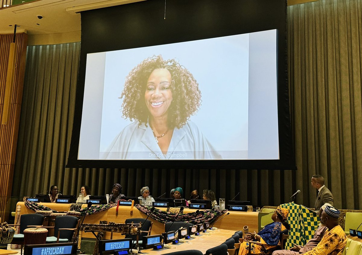 UNDPAfrica's tweet photo. “Teachers have critical role in shaping the future of education in #Africa. We need to invest in training programmes for teachers to use #AI in learning”~ noted @OpimaJude @questlyft at our joint #AfricaDay #IntergenerationalDialogue.

#YearOfEducation https://t.co/j737VvUrNT