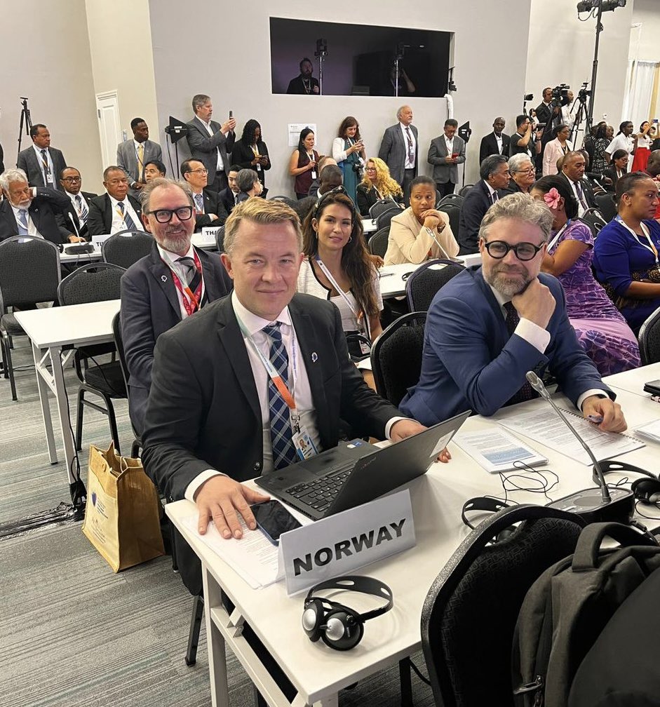 John Petter Opdahl (@noruegaembcuba) on Twitter photo This week, we are at #SIDS4 in 🇦🇬 with State Secretary <a href="/akravik79/">Andreas Motzfeldt Kravik</a>. Global leaders unite to tackle key challenges for SIDS.
#Norway is dedicated to building partnerships with #SIDS for resilient prosperity and sustainable development 🌍🤝 This week, we are at #SIDS4 in 🇦🇬 with State Secretary <a href="/akravik79/">Andreas Motzfeldt Kravik</a>. Global leaders unite to tackle key challenges for SIDS.
#Norway is dedicated to building partnerships with #SIDS for resilient prosperity and sustainable development 🌍🤝