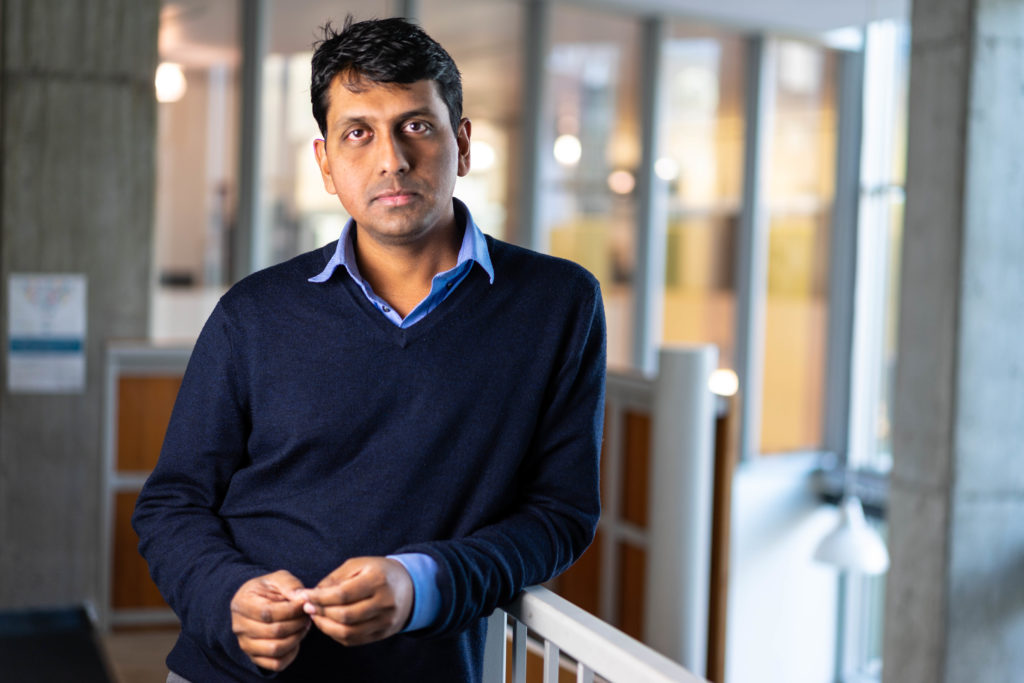 Ask us your questions about cryptography, quantum computing, and homomorphic encryption. We’ll pick some to feature in an upcoming explainer w/MIT professor Vinod Vaikuntanathan (@Vinod_MIT). For more on his work: people.csail.mit.edu/vinodv/