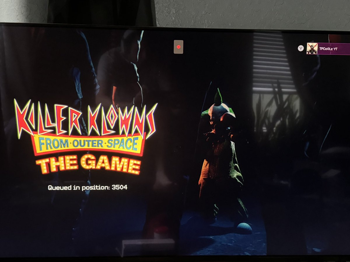 The loading screen for Killer Klowns is amazing.
I’m so excited! #KillerKlowns @IllFonic 
I want this to THRIVE!