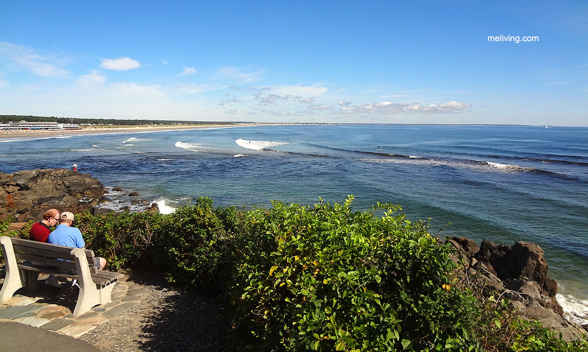 It's a good day to walk the Way - Ogunquit's Marginal Way @melivingcom #marginalway #oceanwalk #oceanview #oceantrail #ogunquit #ogunquitme #meliving #vacationland #maine #maineliving #newenglandwalks