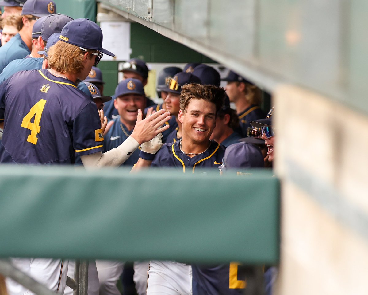 RacersBaseball's tweet photo. Racer Nation, thank you for making it such a memorable season for this group. We couldn’t have had such a historic season without your unwavering support all year!

Can’t wait to see everyone back at Reagan Field in 2025!

#GoRacers🏇 https://t.co/sAzQwp3t8M
