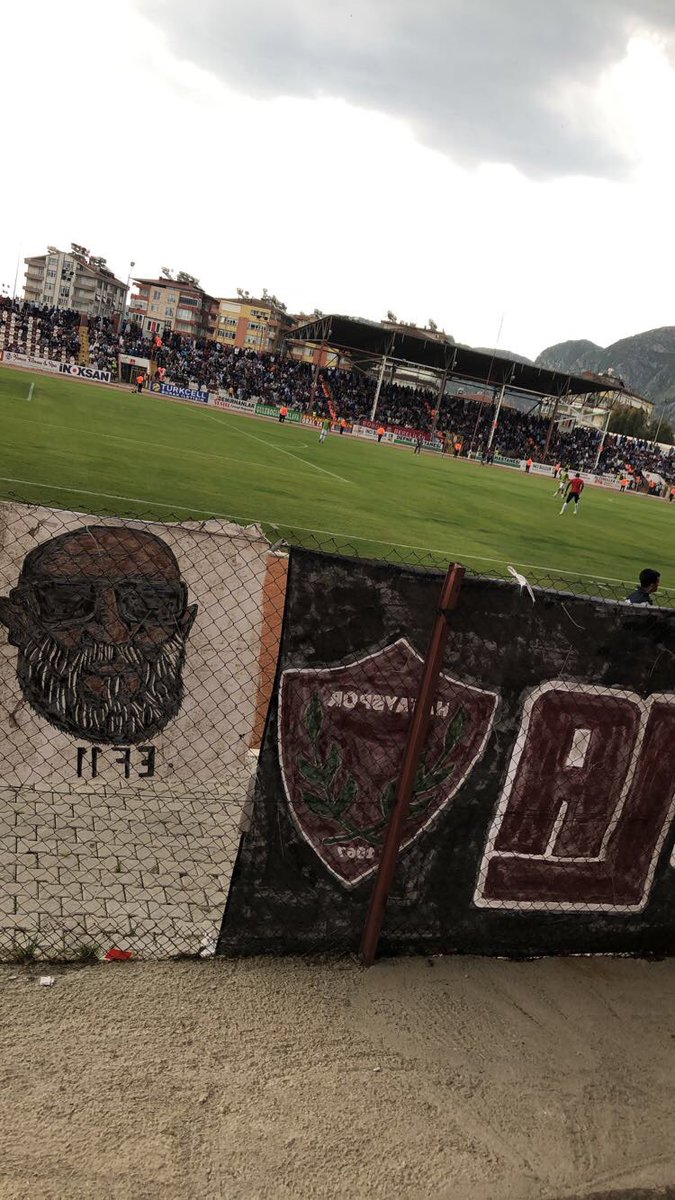barisbucakk's tweet photo. @ultrashatayy Her mac deplasman yasamamak, uc buyuklerin gollerinde tribunlerde sevinc gosterileri olmamasi icin  #HatayStadyumunaKavuşmakİstiyor https://t.co/UwBlR9xUqj