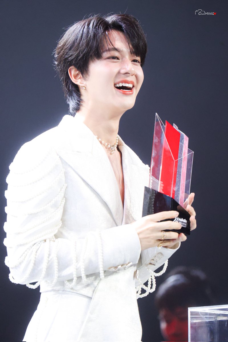 CharMING300K's tweet image. ภูมิใจในตัวหนูมากๆเลยน้า​  คนเก่งของพวกเรา

@CwrNew #NuNew​ 
#ซีนุนิวที่คมชัดลึกอวอร์ด #คมชัดลึกอวอร์ด20