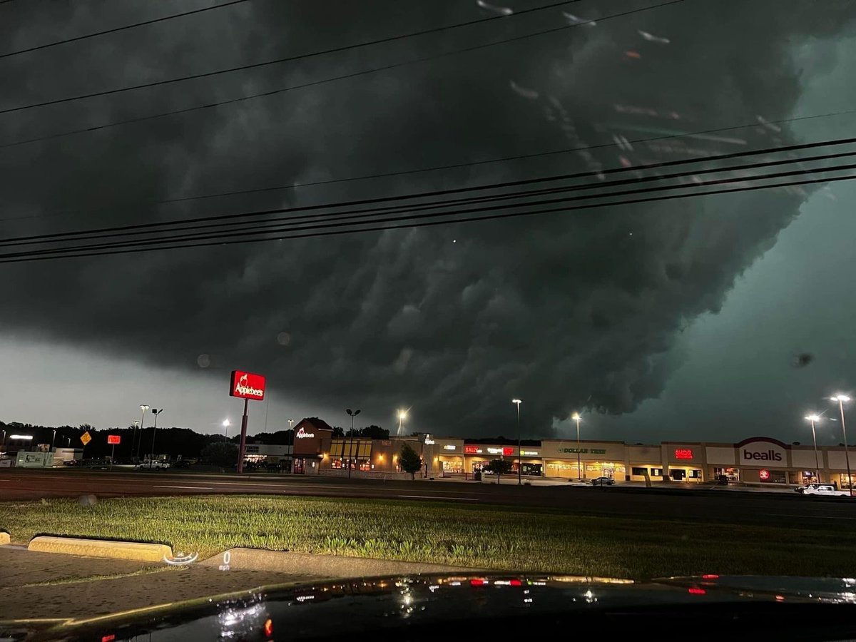 Tornado tweet media