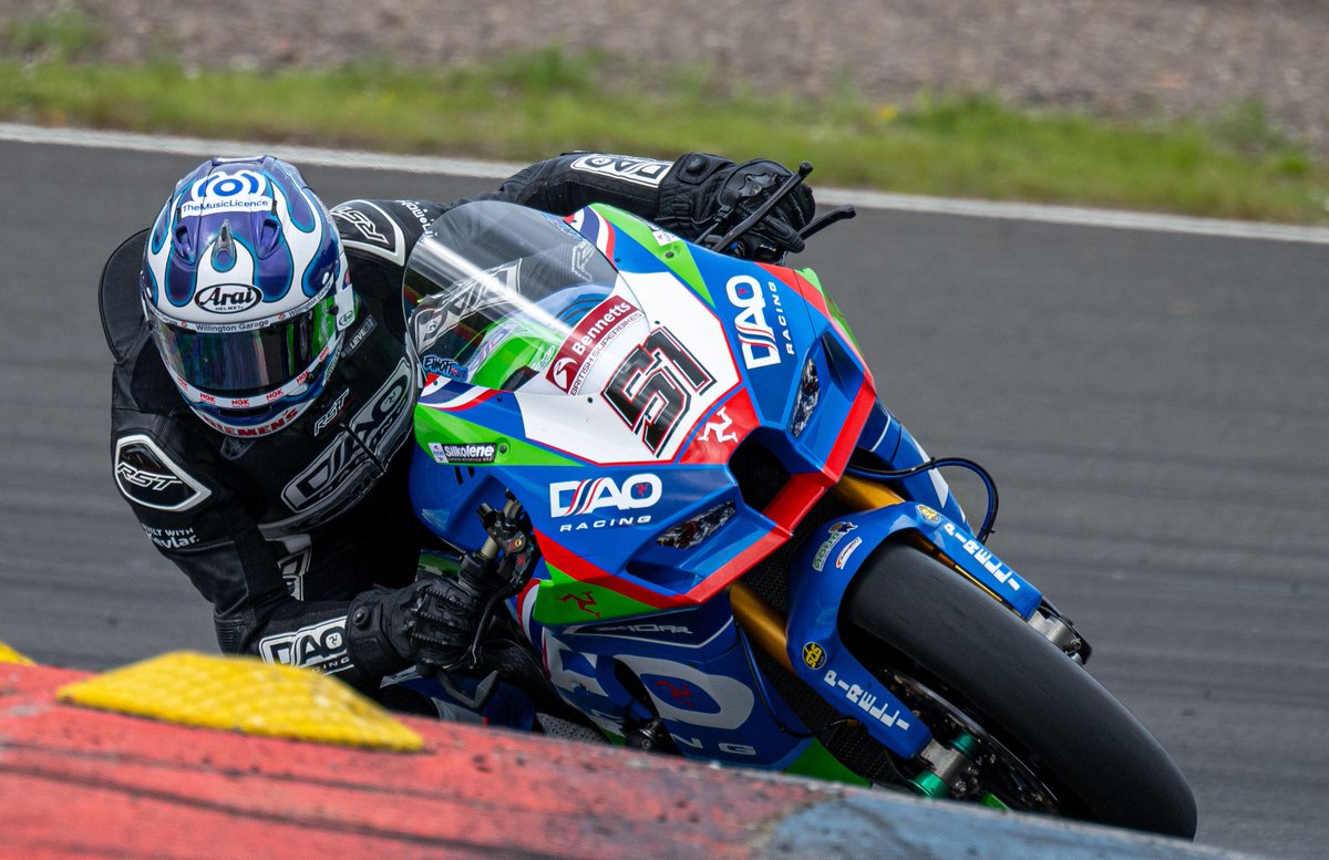 NEWS: @DAORacing Kawasaki’s @dannybuchan83 and @Brayden_BE51 complete positive @krcircuit test The countdown is on for #KnockhillBSB 📰 bit.ly/3R09POM