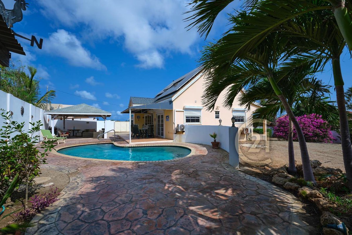 blauwboksem's tweet image. Leuk prachtig huis #tekoop op #aruba 
Omgerekend ongeveer €437000 
Vragen? Doe een pb 
#Huistekoop
#realestate
#investment
#arubarealestate
#caribbean