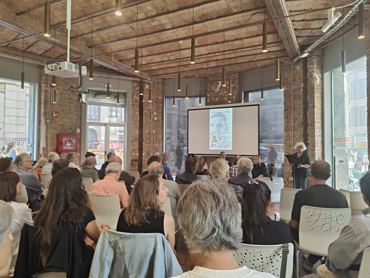 📚📚 Avui som a la presentació del llibre 'Matías Sangüesa Guimerà. Una vida de servei al poble', l'avi del nostre company Marc Sangüesa. 
@AteneuMemoria @FundCipriGarcia #MemòriaHistòrica