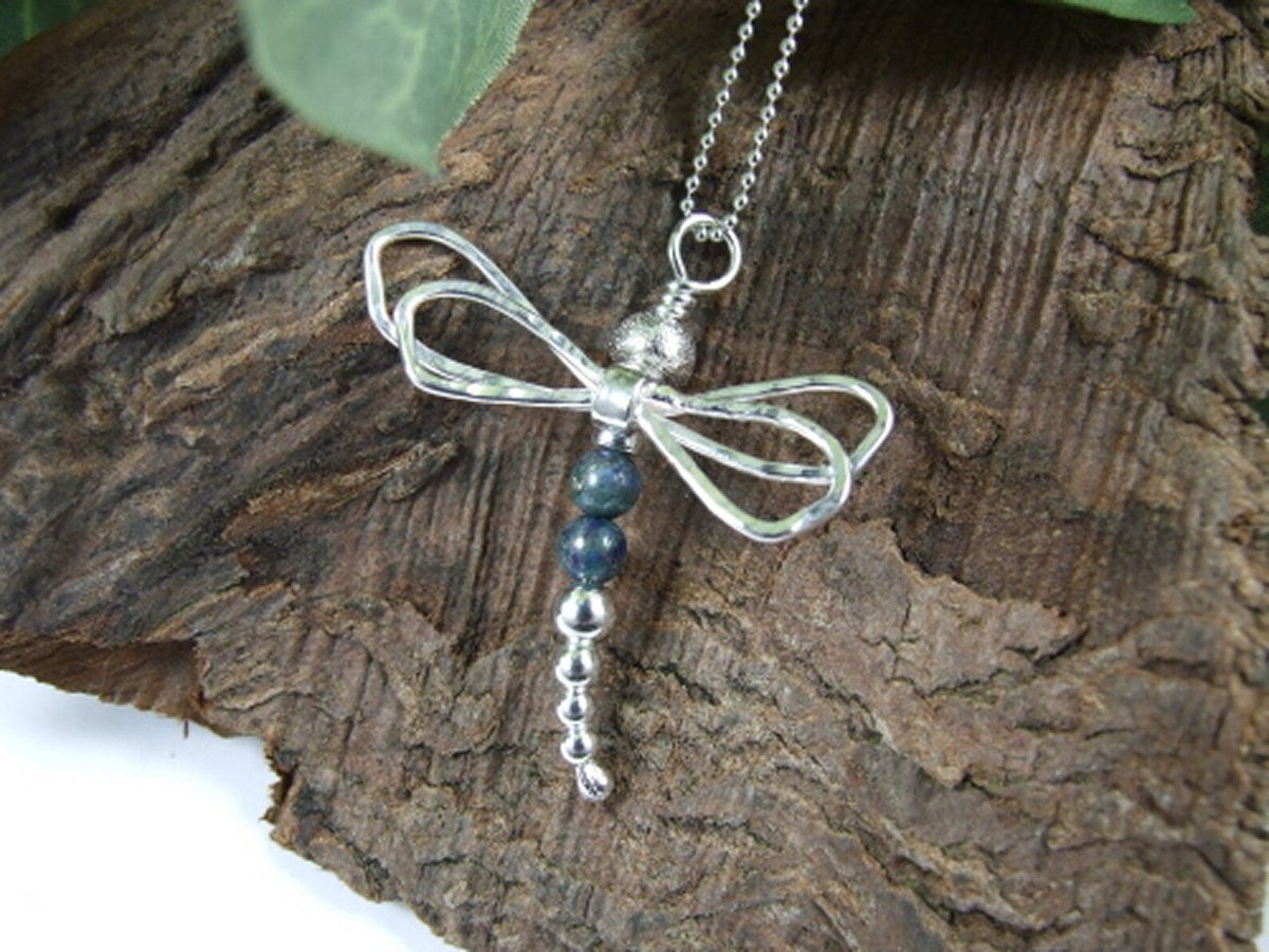 Gorgeous dragonfly necklace from @maxinepring etsy.com/uk/listing/127…

#CGArtisans #etsy #jewellery