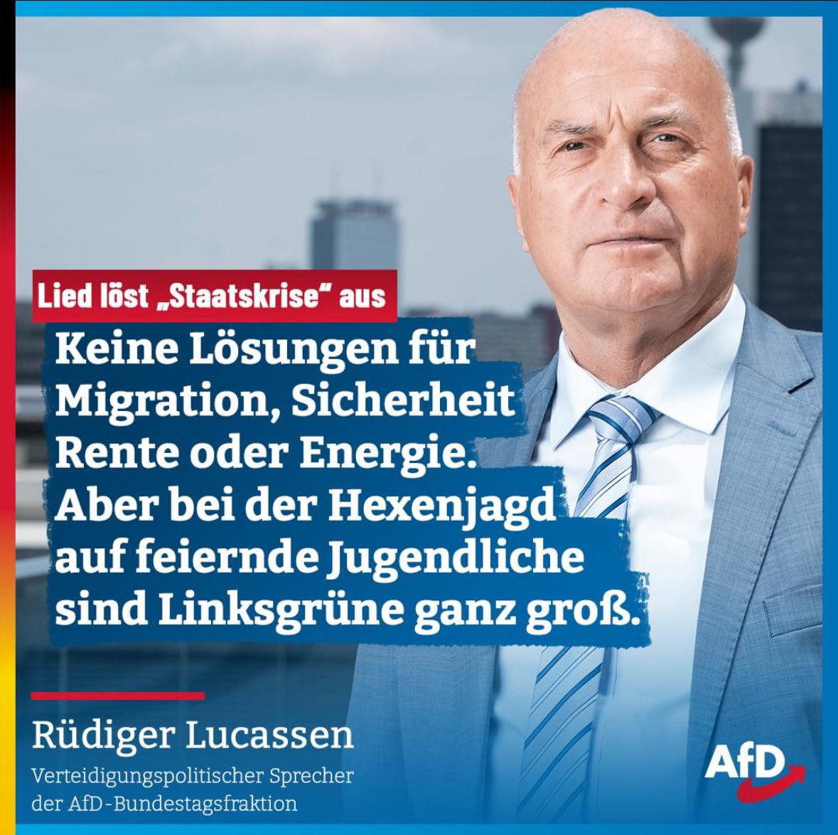 Die öffentliche Aufregung der letzten Tage über betrunkene junge Menschen, die beim Feiern auf #Sylt oder bei Schützen- und Volksfesten ein bestimmtes politisch inkorrektes Lied grölen, hat Parallelen zur Endzeit der #DDR. „Spitzen“-Politiker der Altparteien fordern öffentlich