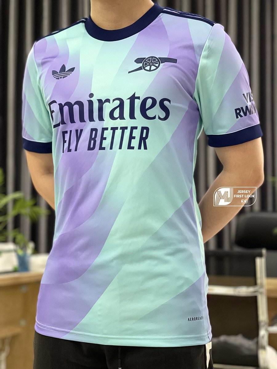 afcstuff's tweet photo. 🚨 Newest leaked images of Arsenal’s third kit for the 2024/25 season. 🍬 [@ityty23] #afc https://t.co/4Oxk3dlx6y