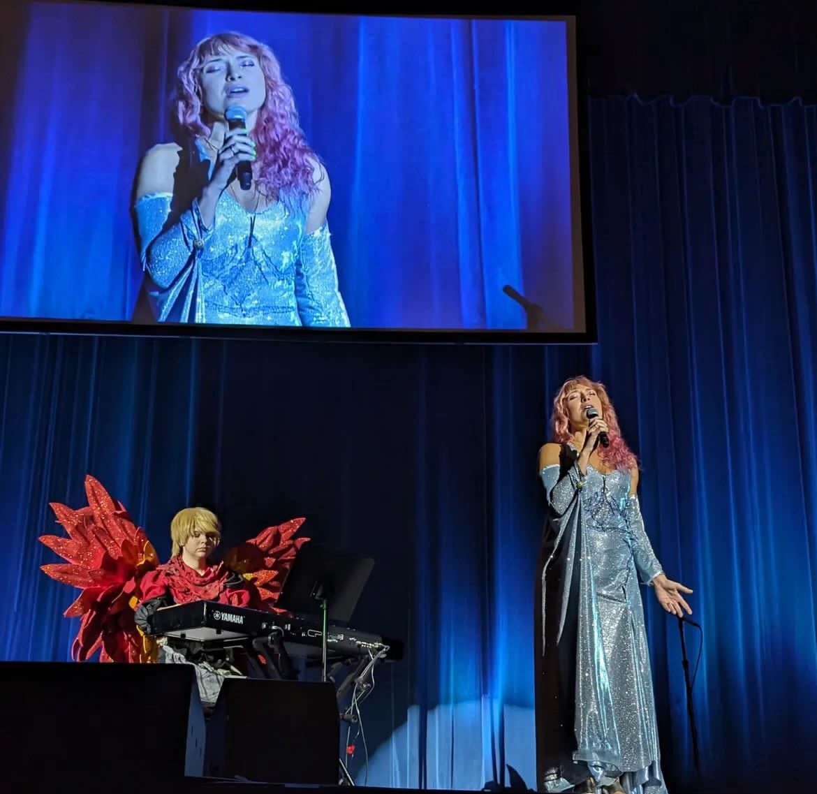 peach !! tweet media