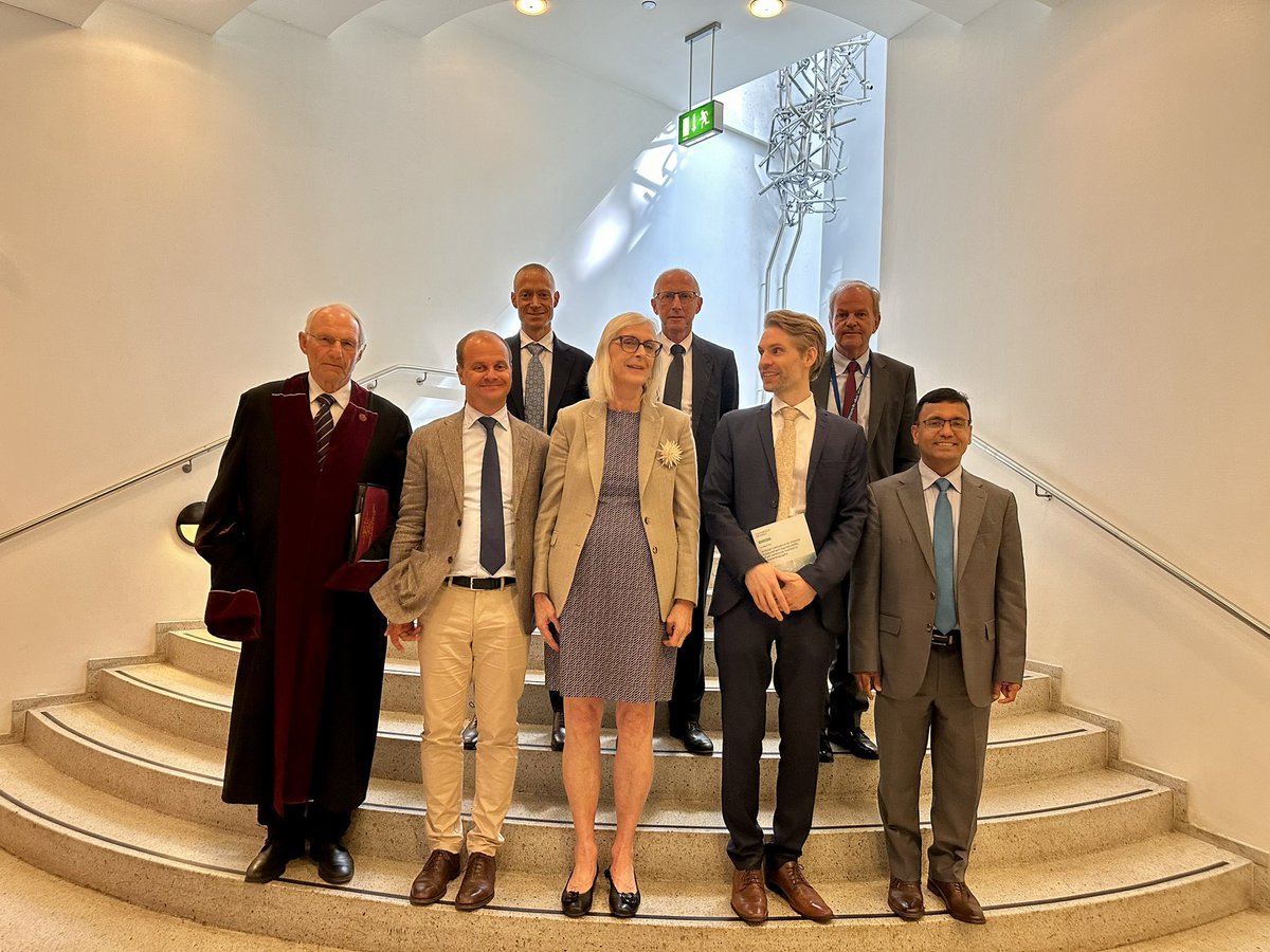 Ivar Salte successfully defended his PhD today. Excellent opponents and a great thesis. Congratulations!
<a href="/ppsengupta1/">Partho P Sengupta</a> <a href="/majalisalochen1/">Maja-Lisa Løchen</a> <a href="/bgrenne/">Bjørnar Grenne</a> @