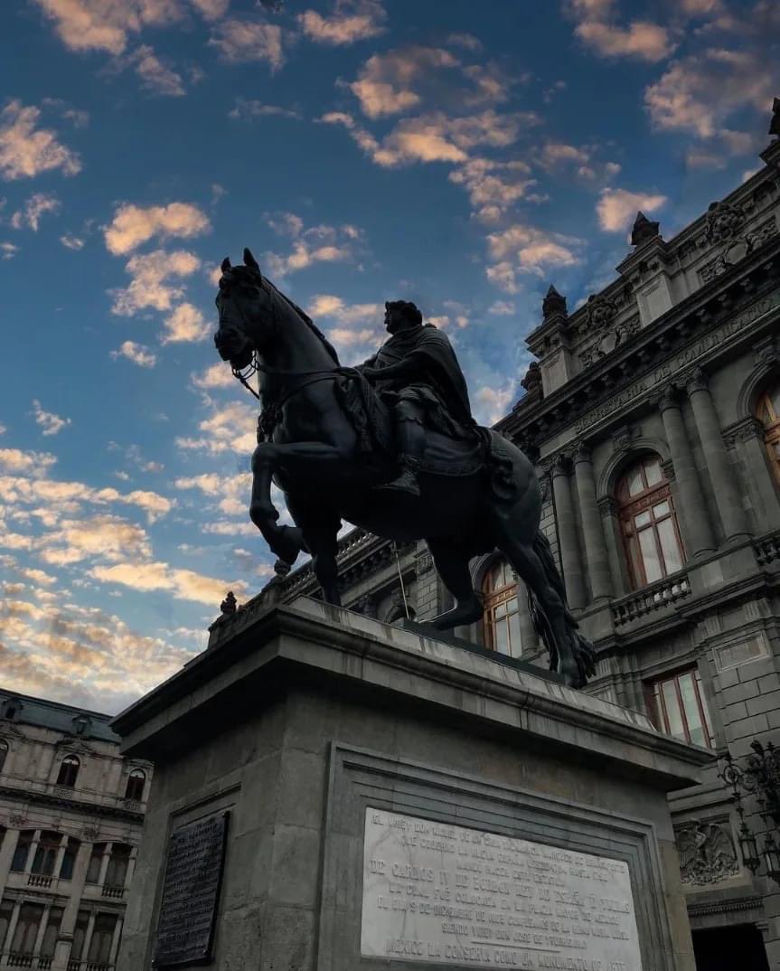 📸 𝙀𝙡 𝙘𝙤𝙧𝙖𝙯ó𝙣 𝙙𝙚 𝙡𝙖 𝙘𝙞𝙪𝙙𝙖𝙙
Fotógrafo: David Méndez 
Instagram: @daviidmeendez00 

MAFotografía… un museo para todos. 
¡Gracias! 
#elcorazóndelaciudad #fotografía #maf #centrohistoricocdmx #mafmuseo #compartefoto #fotógrafo #fotos #museos #museoscdmx #mafmuseo