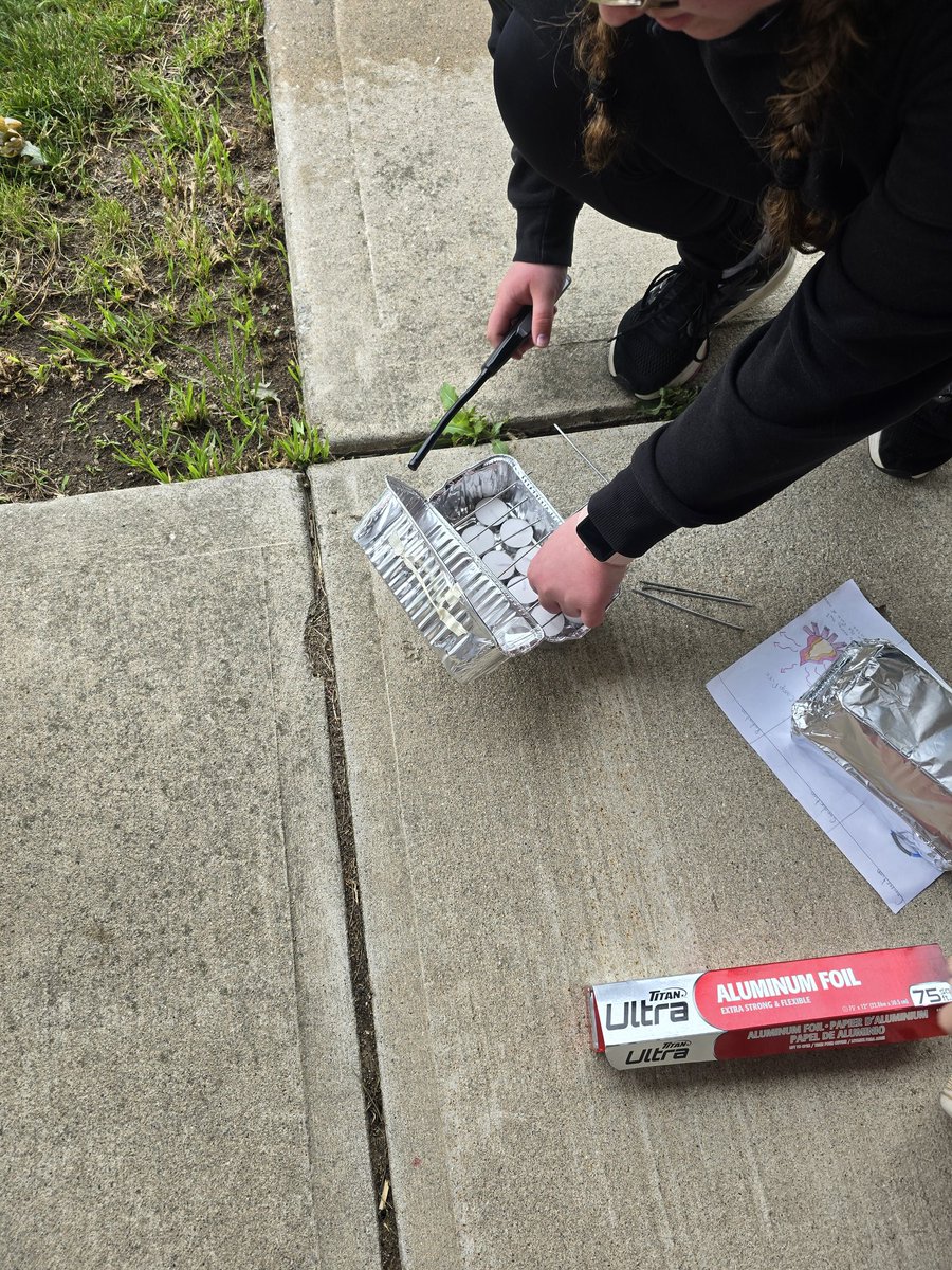 Some safe hot dog cookers as part of our hest inquiry series. <a href="/SummersCorners/">Summers' Corners PS</a> <a href="/TVDSB/">Thames Valley DSB</a> <a href="/IsaakDyck/">Isaak</a> #STEM