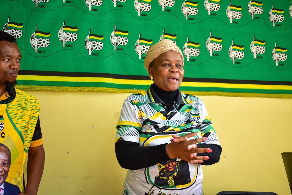 We then had a few stops in Khayelitsha, the first stop was the ANC PCO for a briefing.