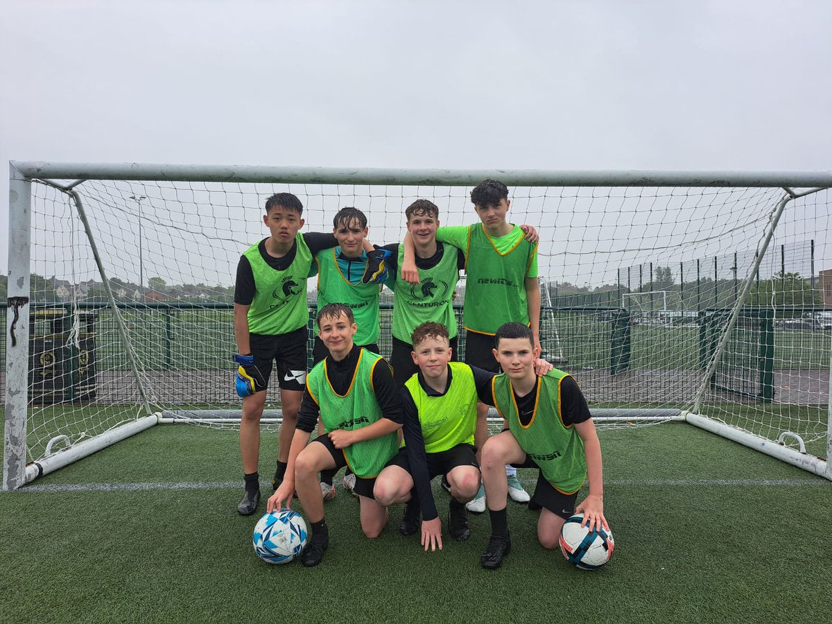 Another busy day- S3 interclass Football and Netball 

Football 
The Green team finished victorious after a 5-4 penalty shoot out. 

Netball
After a competitive final the Green team came out on top 9-6.

Well done to everyone performing to such a high level despite the weather🏆