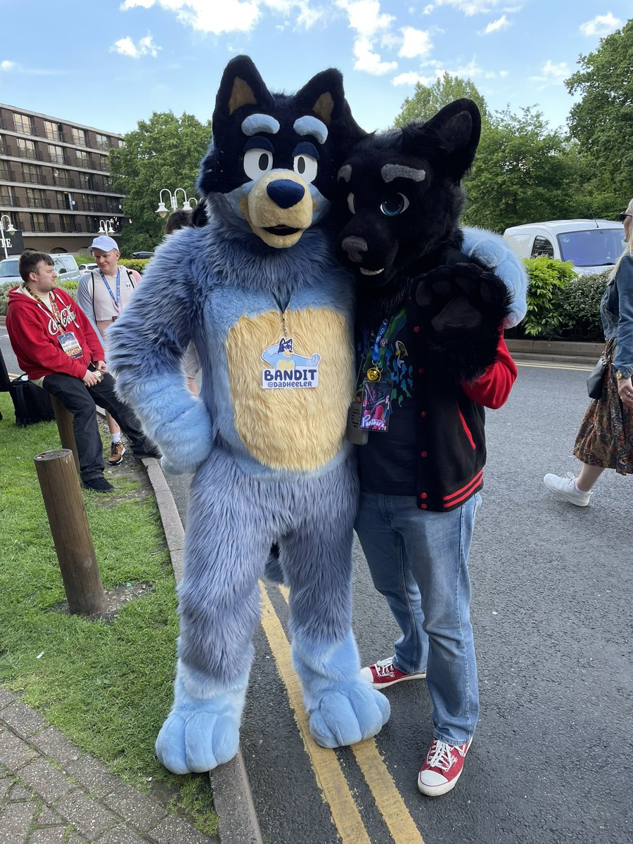 Another #Confuzzled been and gone, but all in all, had a great time.
Got everything I wanted done, met up with some great peeps after so long and just enjoyed the experience.
🐈‍⬛ <a href="/ZincAwesome/">ZincAwesome ➡️ (🟦☁️)</a> 
🐺💚 <a href="/Felixthewolfy/">🐺Felix the wolf🐾</a> 
🐕🩵 <a href="/DadHeeler/">Bandit (heeler.dad)</a> 
🦊 @/treefonix
@ in comments for fox next to Zinc