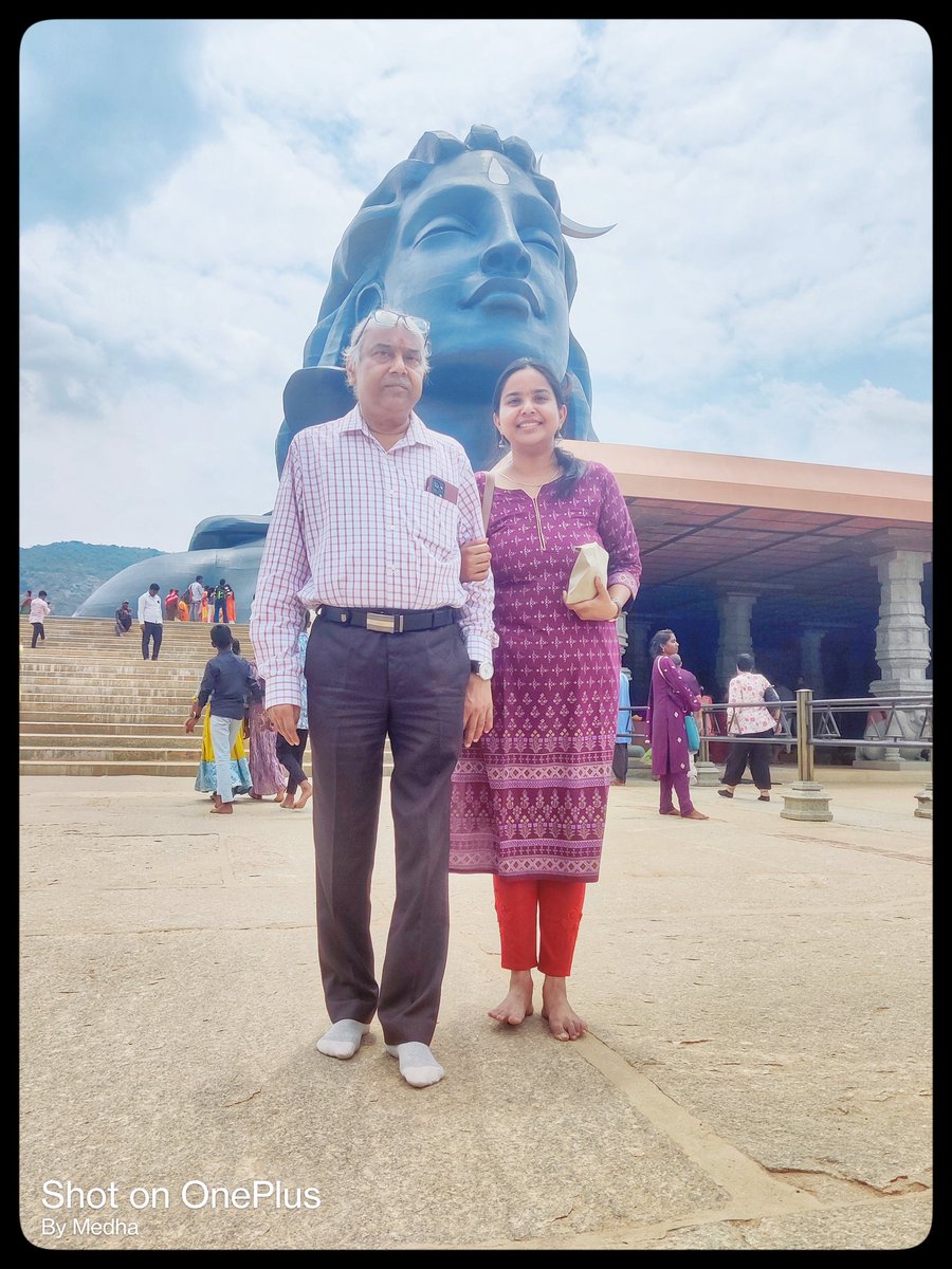 With the two sources of power in my life ❤️
'Yoga Yoga Yogeshwaraya
Bhuta Bhuta Bhuteshwaraya
Kala Kala Kaleshwaraya
Shiva Shiva Sarveshwaraya
Shambho Shambho Mahadevaya'