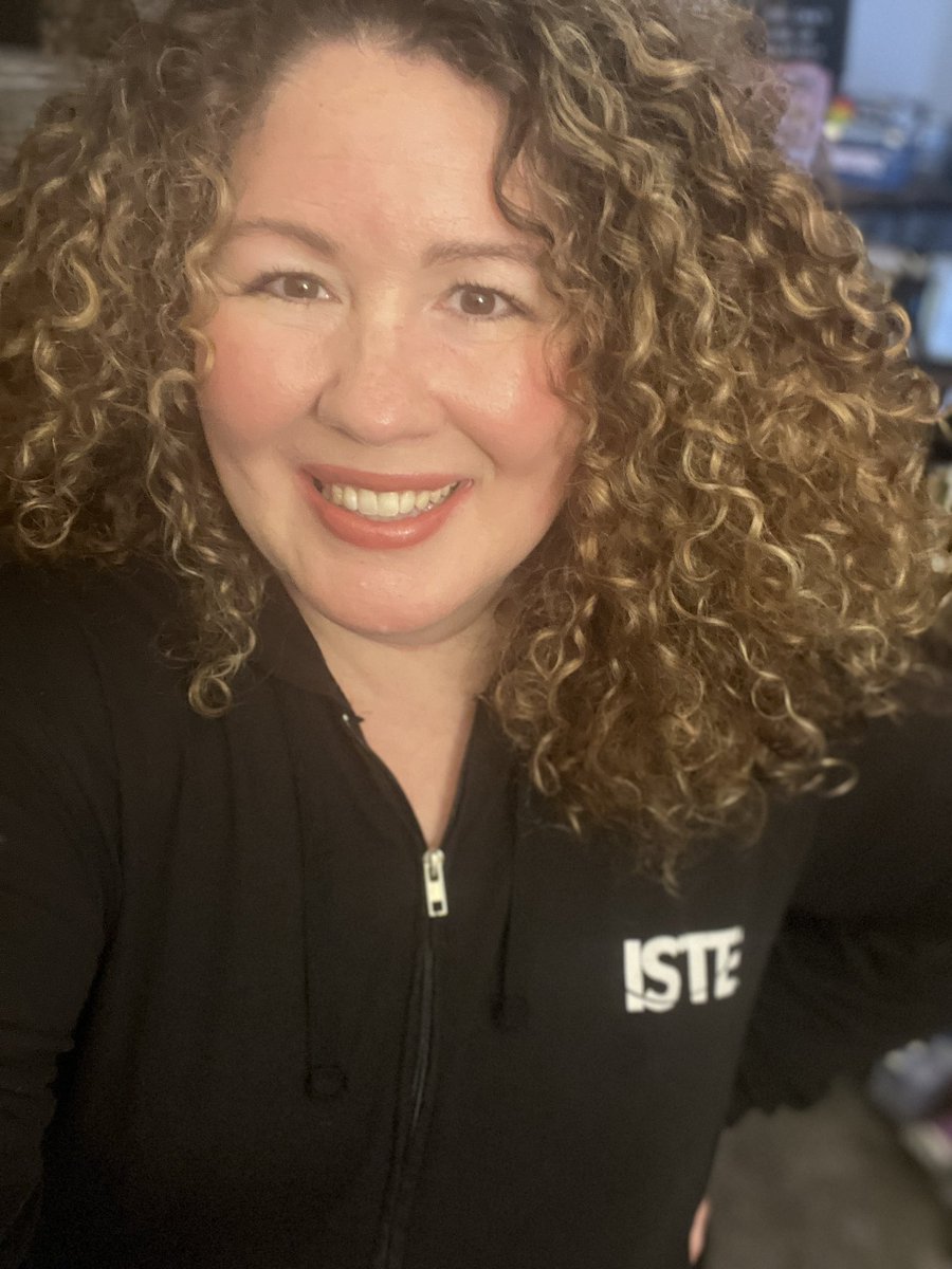 My favorite hoodie from last year’s @ISTEofficial #CountdownBegins 26 days!!! #ISTE24 @EduGuardian5 #EduGuardians #TechTshirtTuesday