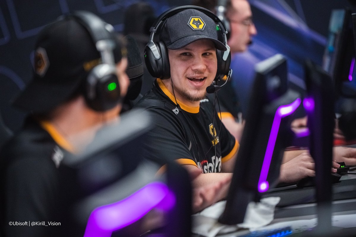 BiBooAF's tweet image. Hey everyone ! 

While I'm still under contract with Wolves they allowed me to explore my options for the rest of the season.

I'm still hunger to compete and win. I'm also willing to play in others regions and relocate if needed.

Some facts on me as player:

-Playing since  Y1…