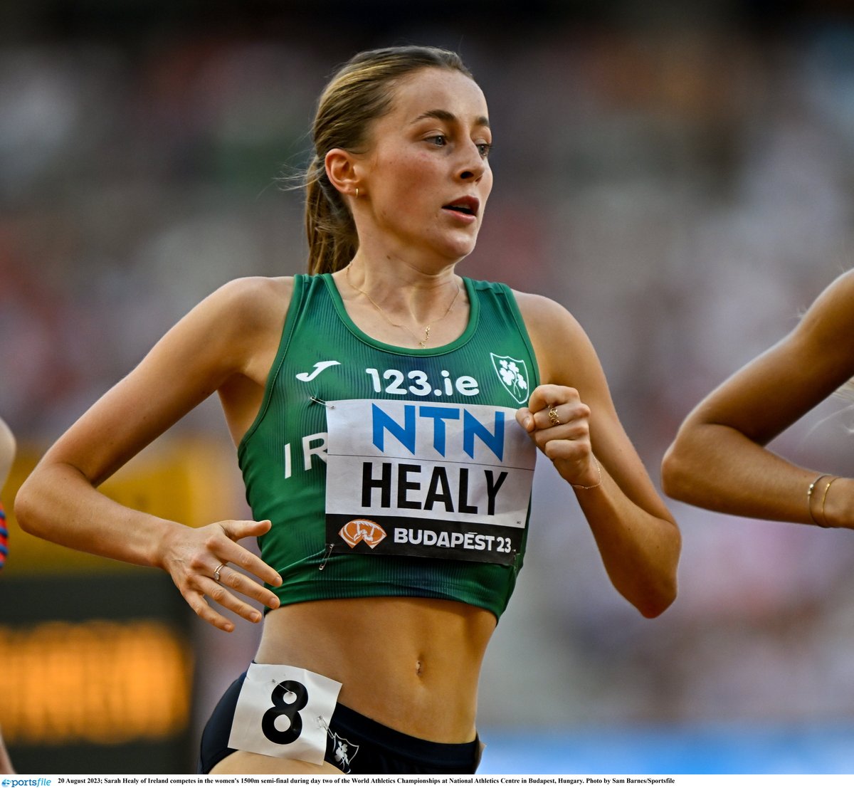 irishathletics's tweet image. Things you love to see🤩 An Irish 1-2 in Ostrava as Ciara Mageean leads home Sarah Healy in the 1500m 🤩🇨🇿

 ✨Ciara Mageean - 1st in 4:01.98 SB
✨ Sarah Healy - 2nd in 4:02.12 SB

Results ➡ tinyurl.com/yvrvm2zn

#IrishAthletics