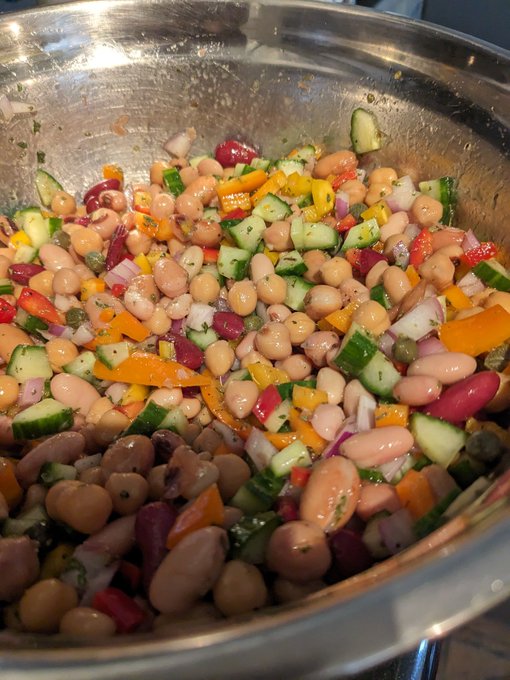 Lunch made!   Bean salad and quinoa https://t.co/luZqpRKqhP