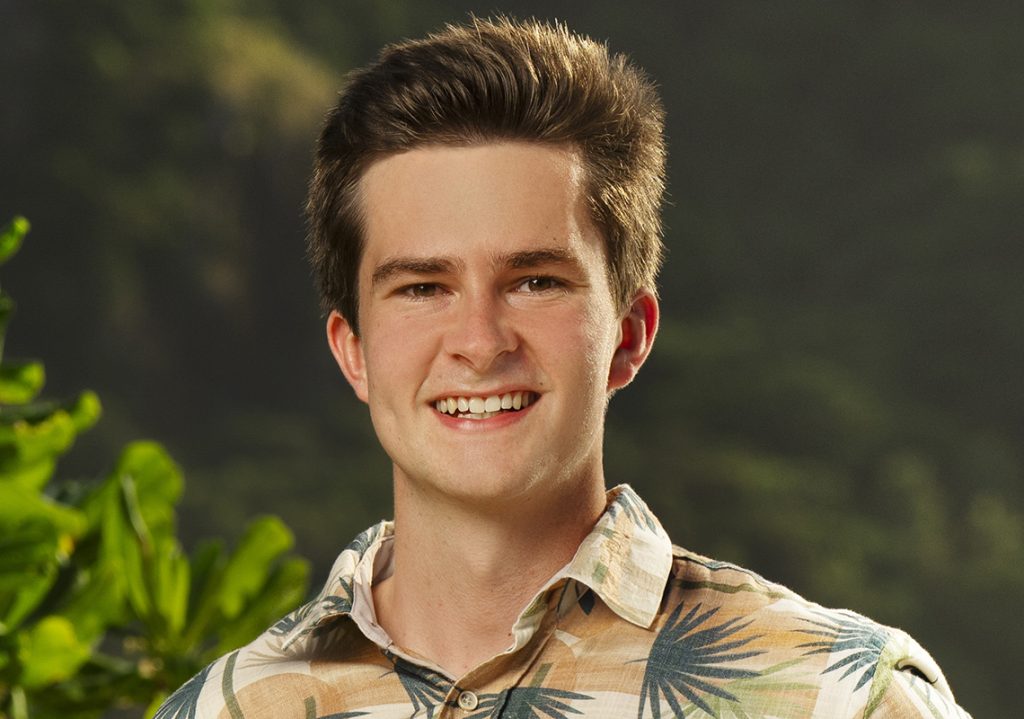 'Survivor' story: BC Law Class of 2024 grad and cross-country runner Charlie Davis, who outlasted 16 players to take second place in the 46th season of the CBS reality show 'Survivor,' talked about the experience with CBS News Boston. cbsnews.com/boston/video/b…