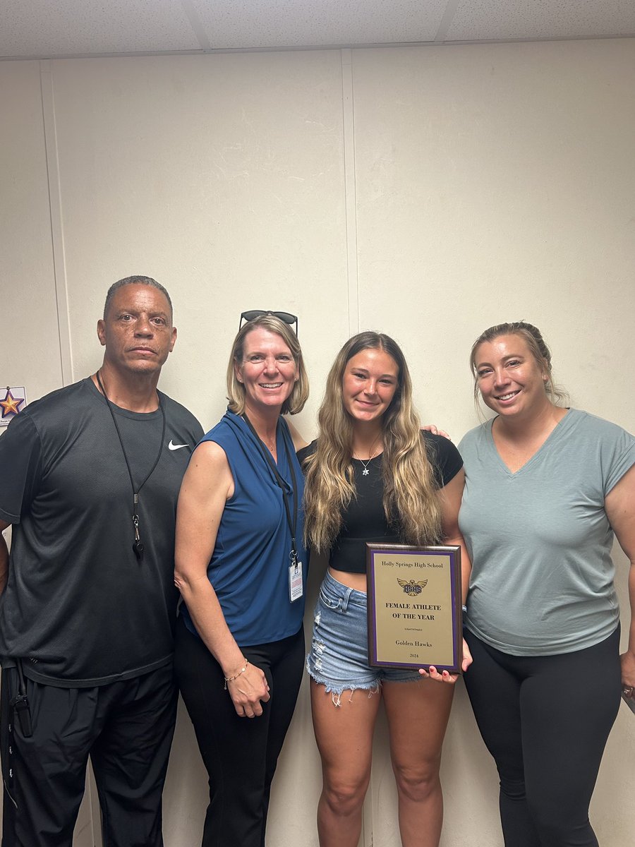 Thank you HSHS Athletics for everything and thank you to my coaches who believed in me and gave me the opportunity to win Female Athlete of The Year. 💜💛