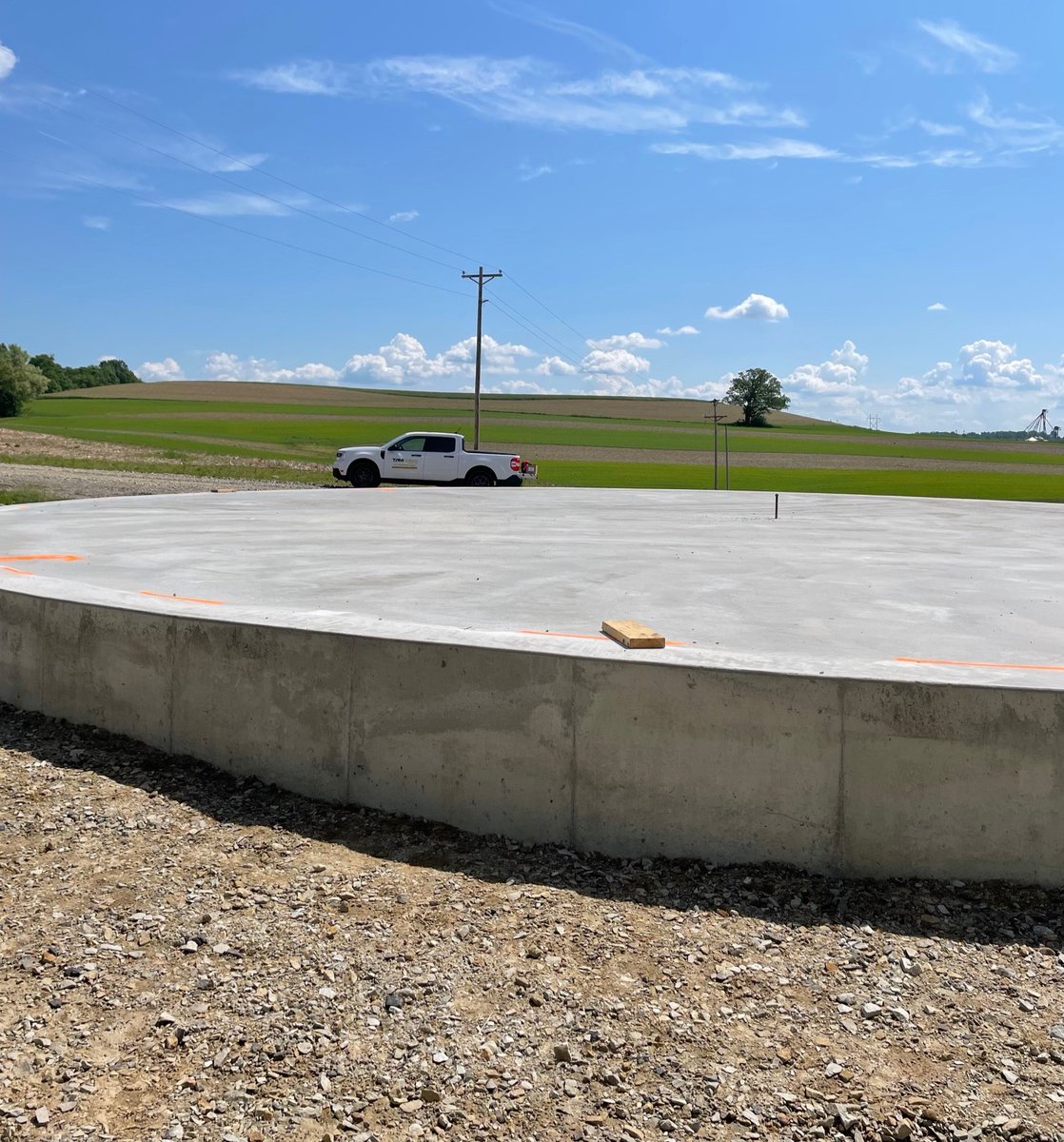 TAMSystems's tweet photo. Next up... @brockgrain 54' 22 Ring Stiffened Farm Bin w/ Versaloopπ
#tamsystems #brockbin #versaloop #grainsystem #bucketelevator #howyabin https://t.co/MHqEOcQQhx