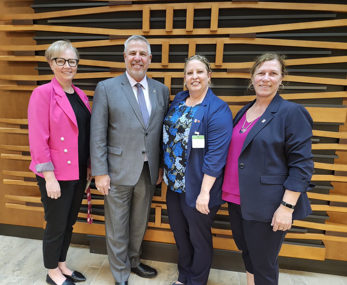 Great meeting with @DaveEppCKL to discuss the issues that matter most to the insurance industry and 
protecting Canadian consumers! #IBAC2024ontheHill
<a href="/IBACanada/">IBACanada</a> @Squeezi88