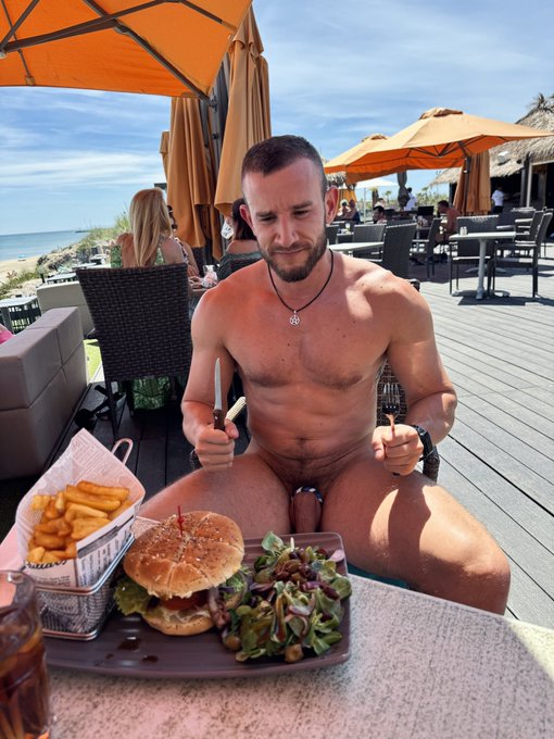 Watch Ridick_7's leaked NSFW photo on TwXstars