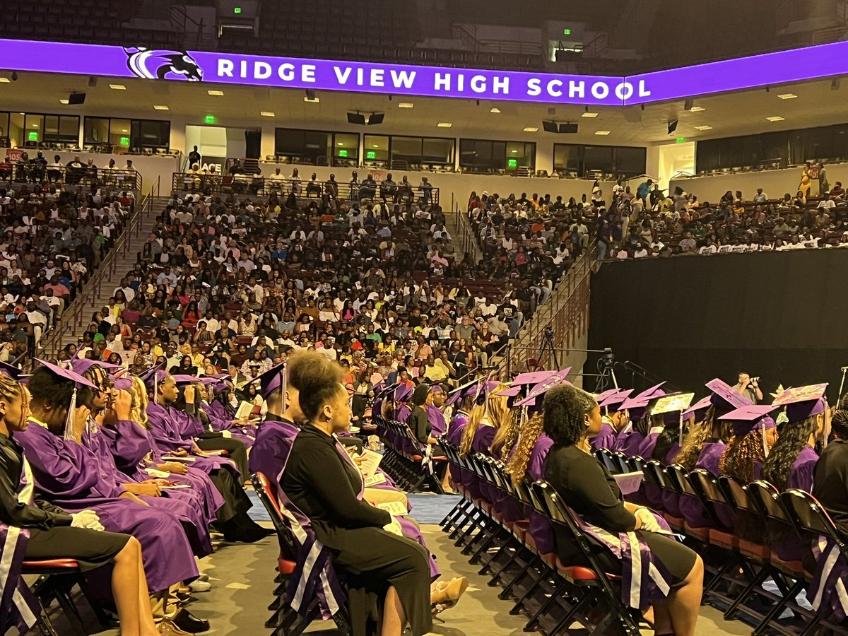 Congratulations to the Ridge View High School Class of 2024!  Students standing have committed to U S Armed Services. #R2DEI