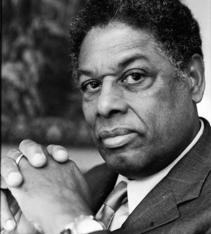 “It is usually futile to try to talk facts and analysis to people who are enjoying a sense of moral superiority in their ignorance.”

~Thomas Sowell