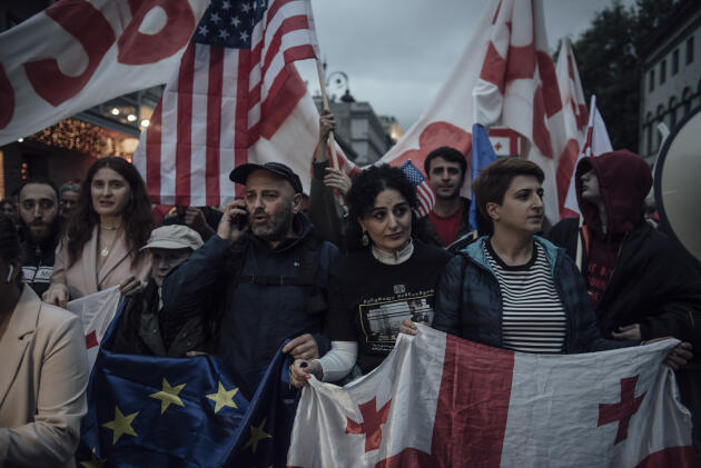 faustvincent's tweet photo. Deux mois de manifestations et de pressions internationales n’y auront rien changé : le projet de loi sur «l’influence étrangère» a été définitivement adopté en #Géorgie
Pour les Géorgiens, cette date restera dans l'histoire comme «le jour de la trahison»
https://t.co/q8Q02Yjvaj https://t.co/hjfZsE2NlU