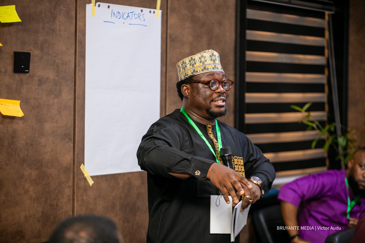 Areai4Africa's tweet image. Excited to share about our current participation in the Malala Fund Girl Education Advocacy Retreat, co-hosted by System Strategy and Policy Lab, represented by our Executive Director, Prince Gideon Olanrewaju (@LanreShaper).