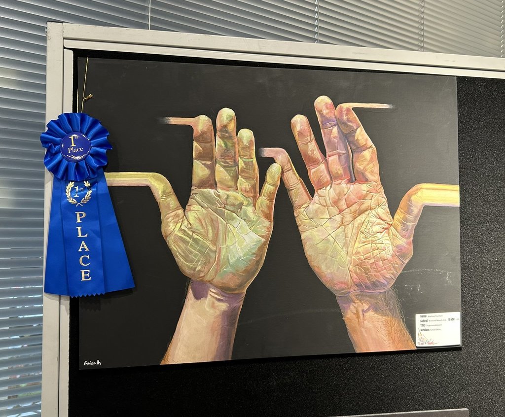 cpschoolsva's tweet image. Congratulations to Western Branch High School senior Analiese Guzman! Analiese's artwork won 1st place in Congressman Bobby Scott's Third Congressional District Art Competition. 🥇 Her winning artwork will be on display for a year at the U.S. Capitol in Washington, D.C. 🎨🎉