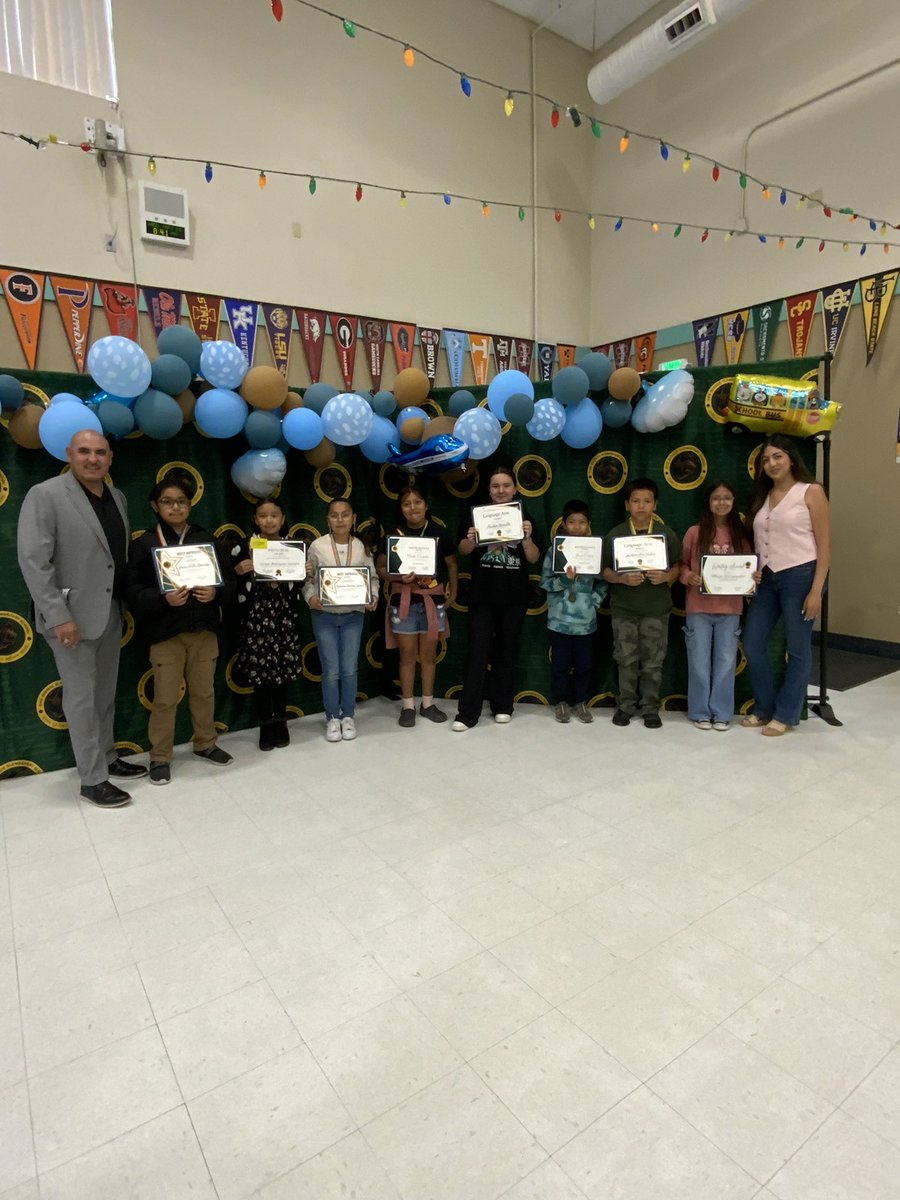 🏅✨Awards Assembly 🐻 4th grade classes💚 #AllmeansAll #GUSD #GUSDProud #TrustAndGrown #greenfieldguarentee @zjgalvan @LCortezGUSD @GUSDFACE @BrownBearPRIDE @VillagomezMyra