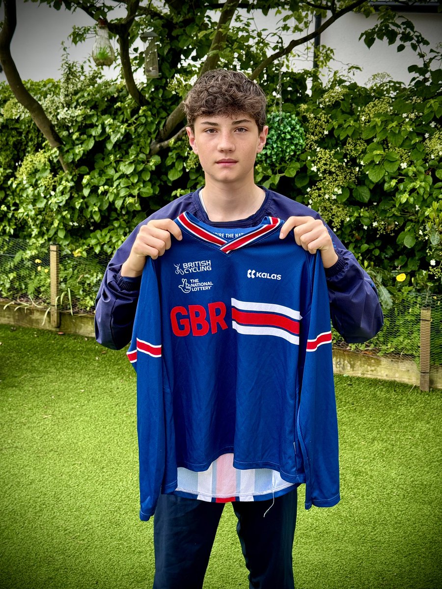 💙🚴‍♂️🤎

🇬🇧 Best wishes to <a href="/barney_school/">Barnard Castle School</a> pupil Henry R who is representing Team GB at this week’s <a href="/UEC_cycling/">UEC Cycling</a> BMX Racing European Championships! 

🇮🇹 Good luck in Verona, Henry!