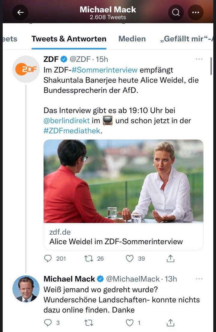 Hier mal einen kleinen Einblick für #scf Fans in die (durchaus rechte) Welt des CEOs dessen Unternehmen sich unseren Stadionnamen gesichert hat. 
Likes für Rechtsextreme, Verschwörungsdullis, Hetzer und Populisten. 

@scfreiburg 👀