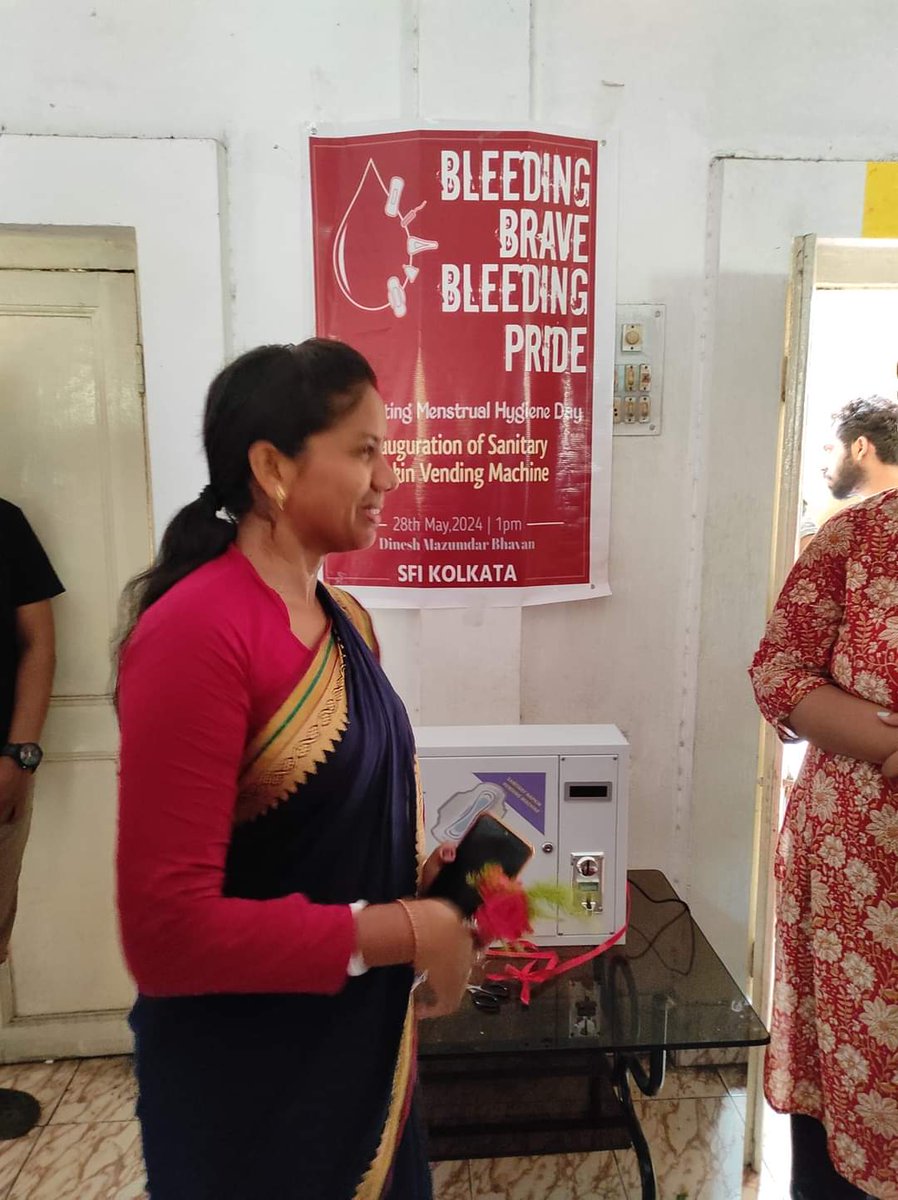 MayukhDuke's tweet photo. On #MenstrualHygieneDay, SFI inaugurated a sanitary napkin vending machine in Kolkata to address the lack of basic hygiene facilities for female students on campuses. SFI has also campaigned for free sanitary pad vending machines across all campuses.
#BleedWithoutFear https://t.co/zP6PdhwQOW