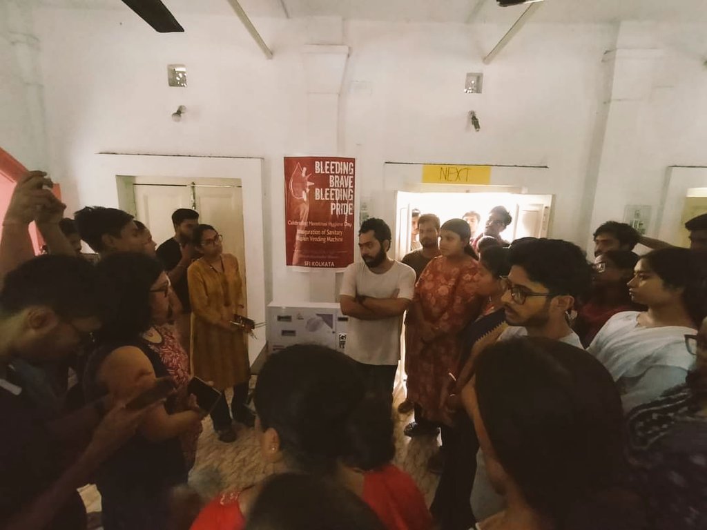 MayukhDuke's tweet photo. On #MenstrualHygieneDay, SFI inaugurated a sanitary napkin vending machine in Kolkata to address the lack of basic hygiene facilities for female students on campuses. SFI has also campaigned for free sanitary pad vending machines across all campuses.
#BleedWithoutFear https://t.co/zP6PdhwQOW