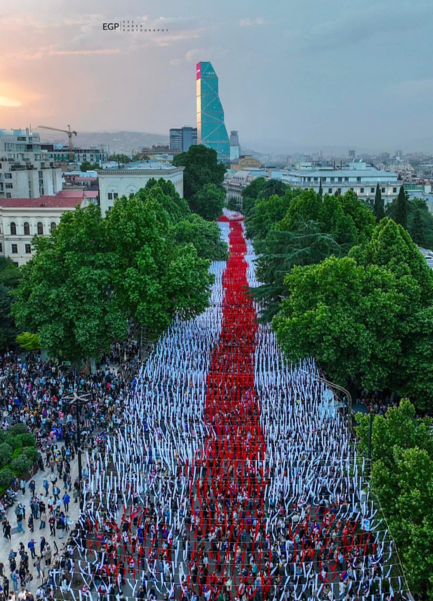 Tbilisi right now 🇬🇪

Tens of thousands of Georgians protest against the Georgian Dream’s treasonous decision to adopt the Russian foreign agents law.

People expect harsh targeted sanctions on public officials who undermine Georgia’s democracy.

#GeorgiaProtests #NoToRussianLaw