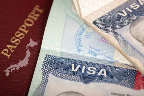 DisruptiveHoriz's tweet photo. Imagine a meeting room full of officials brainstorming to curb illegal immigration. Someone suggests stricter visa conditions, including mandatory travel bookings. Sounds good on paper, but... #RegulationFail #PolicyProblems 5/13 https://t.co/fJu5IpiJZP