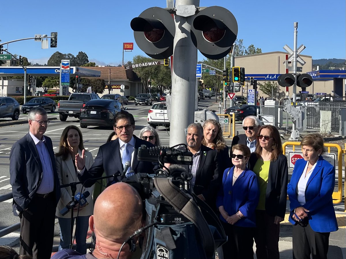 Dave Pine tweet media