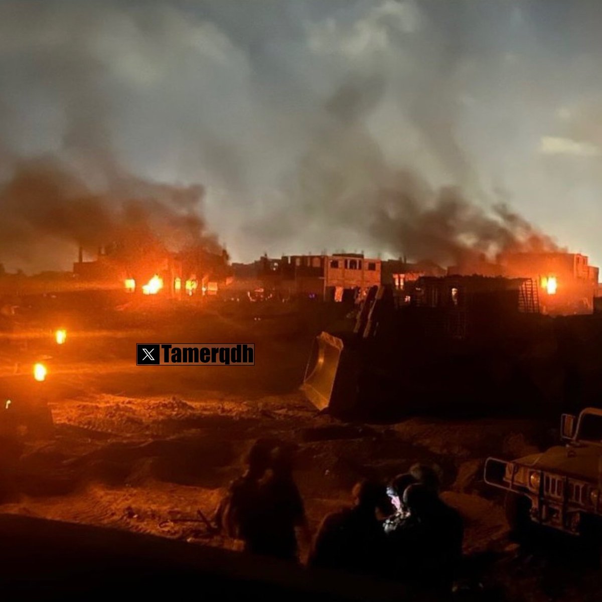 IDF soldiers burning down homes in Rafah with immense satisfaction & delight! This is not being covered by a single Western mainstream media!