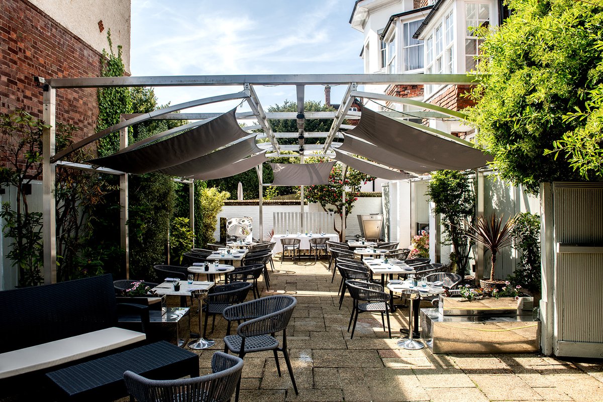 Who’s making their way to the terrace this week? We can’t wait to welcome you for al fresco dining outdoors, where you can soak up the sunshine, celebrate with friends, and spoil yourself with our current menus.

#tunbridgewells #alfrescodining #finedininglovers #specialoccasions