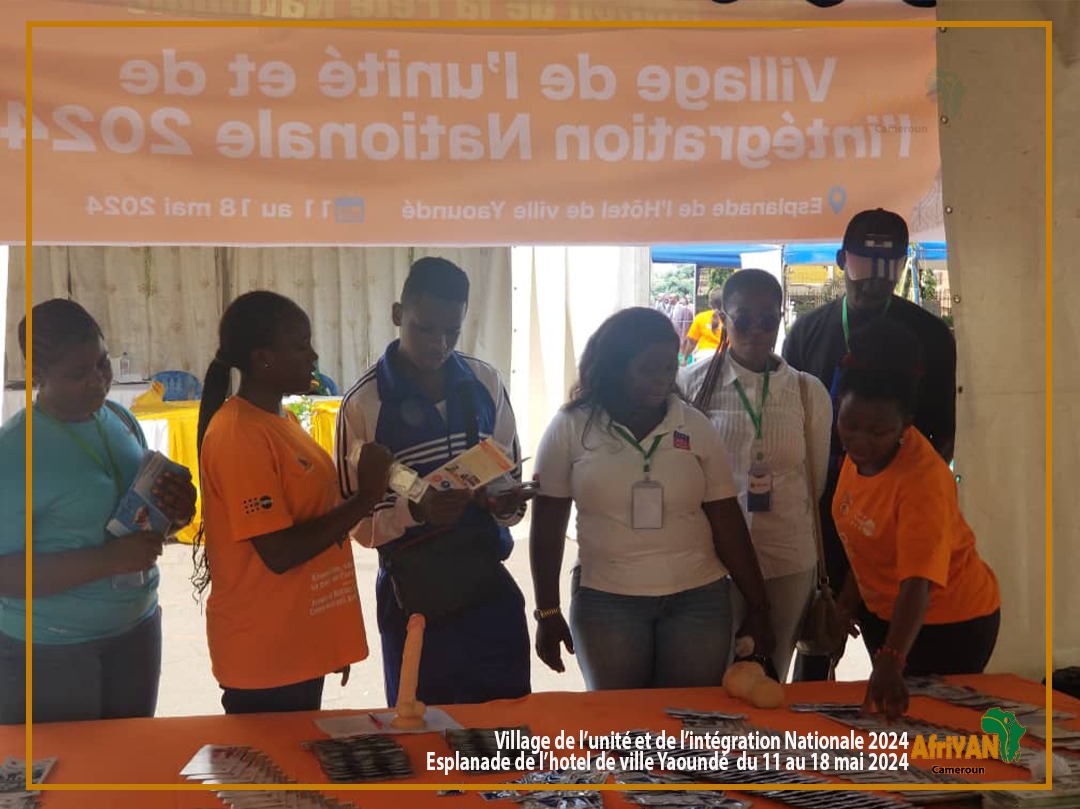 AfriYAN_Camer's tweet photo. 1/3 Semaine de l'unité nationale: déploiement réussi pour AfriYAN aux côtés de UNFPA au village de l'unité.
Une équipe d'AfriYAN a co-animé aux côtés de @UNFPACameroon,1 stand d'expo lors de l'édition 2024 de la semaine de l'unité &amp; de l'intégration organisée par le @Minjec00237. https://t.co/JL8LdtNE7U