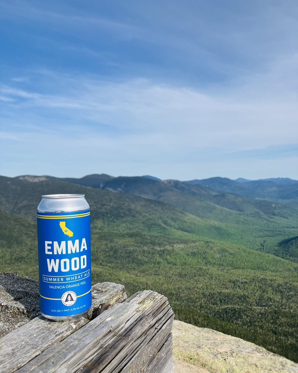 ☀️ #Summer has arrived! 

#NewHampshire #whitemountains #hiking #SummitBeer #CraftBeer