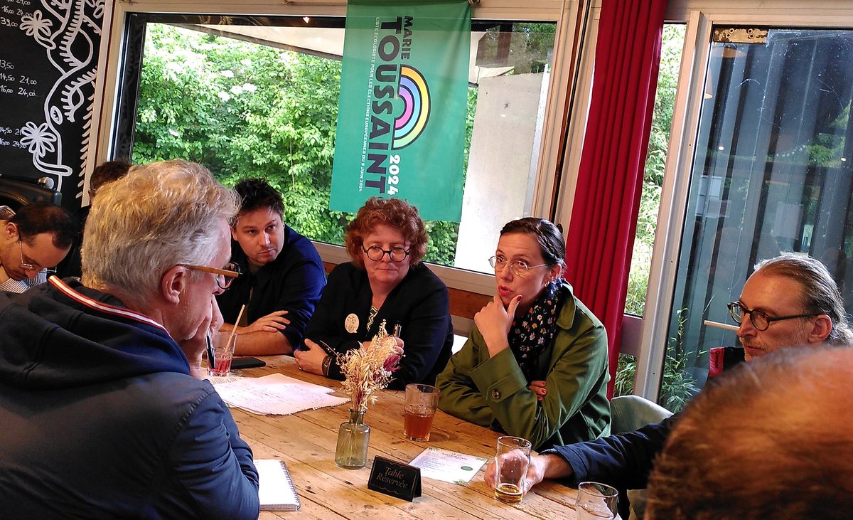 Conférence de presse en cours des élu.e.s écologistes Bretons pour rappeler l'importance de l'écologie dans nos vies et prouver que l'écologie politique a des propositions concrètes qui fonctionnent ! Le 9 Juin, on vote @marietouss1 et @ecologiejustice ! #rennes